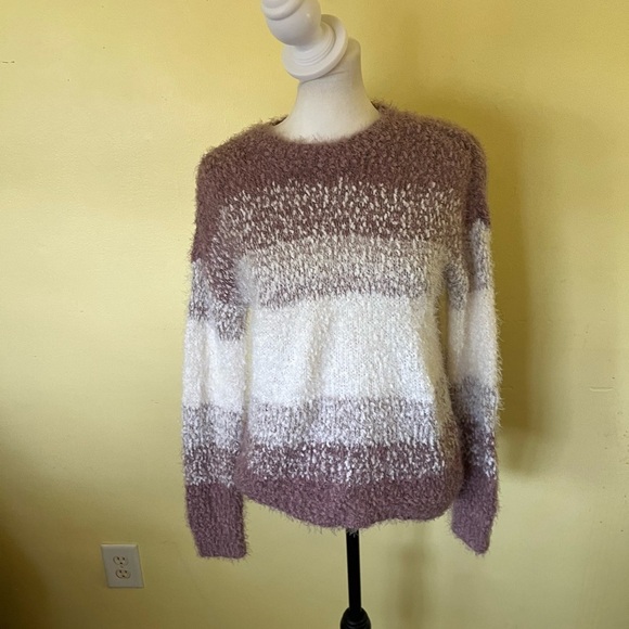 So Cozy Women's Sweater in Purple and White Size XS - Picture 1 of 5